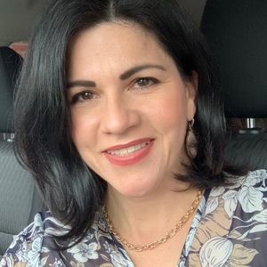 Meet your Posher, Mariela